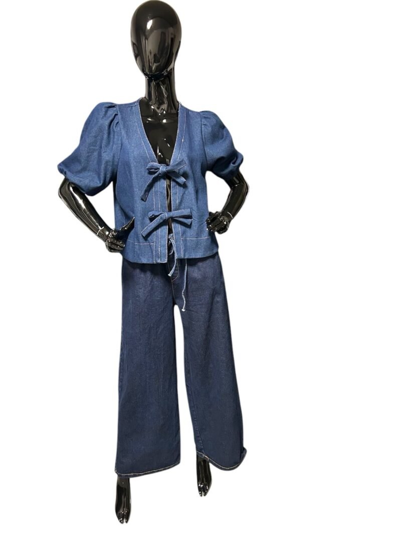 Completo in denim “retro chic” - immagine 2